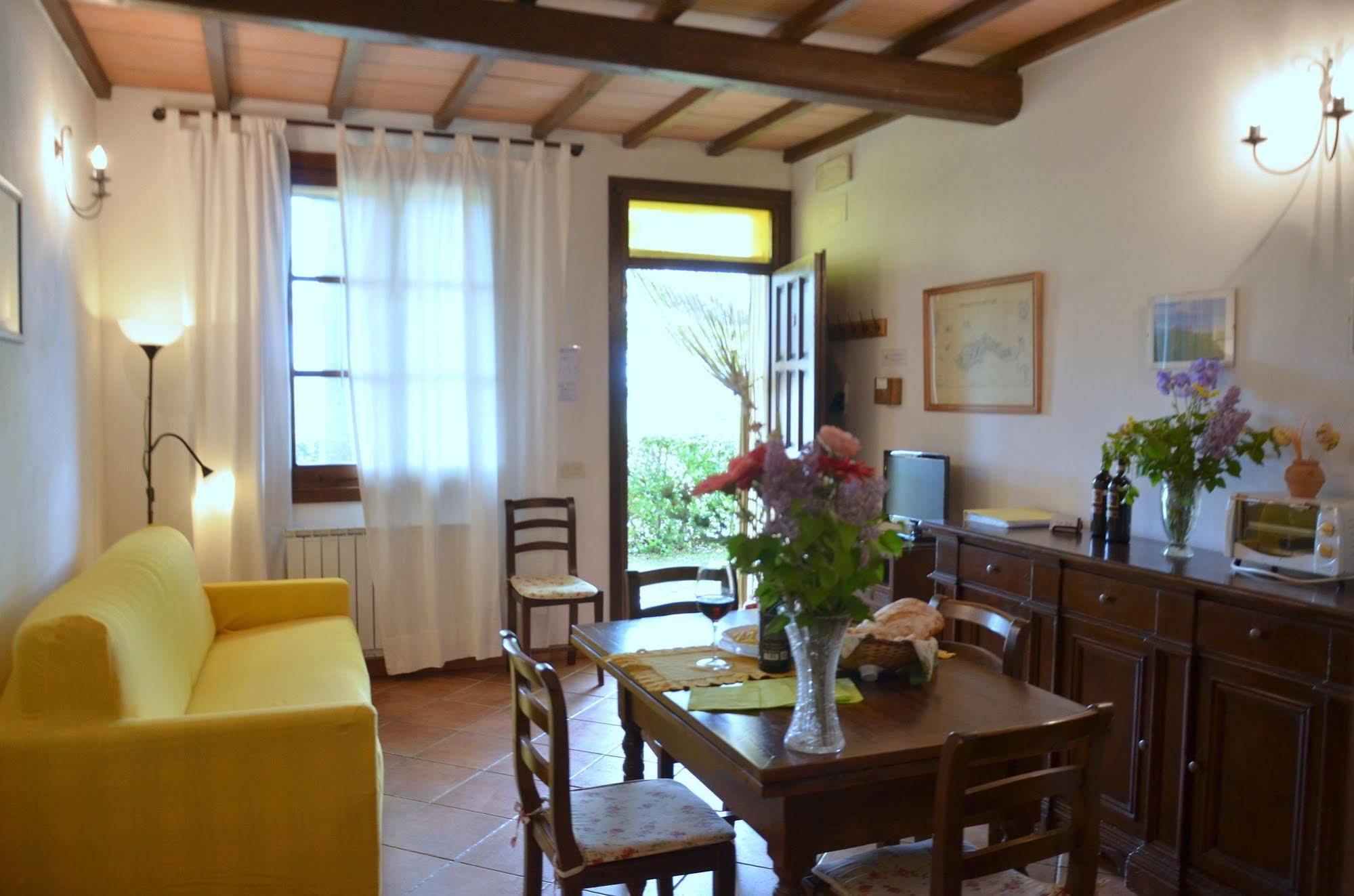 Agriturismo Il Casalone Montepulciano Luaran gambar